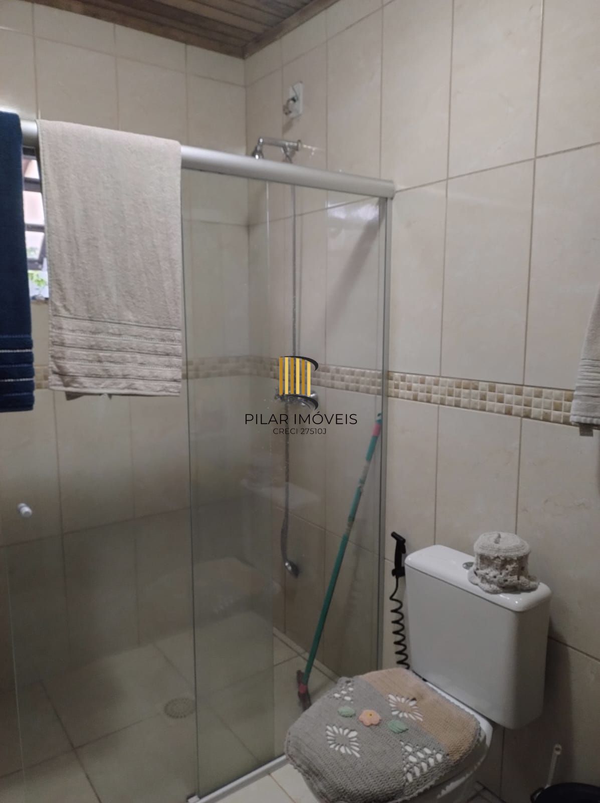 Casa para Venda - 182m², 2 dormitórios, sendo 1 suites, 3 vagas - Lami