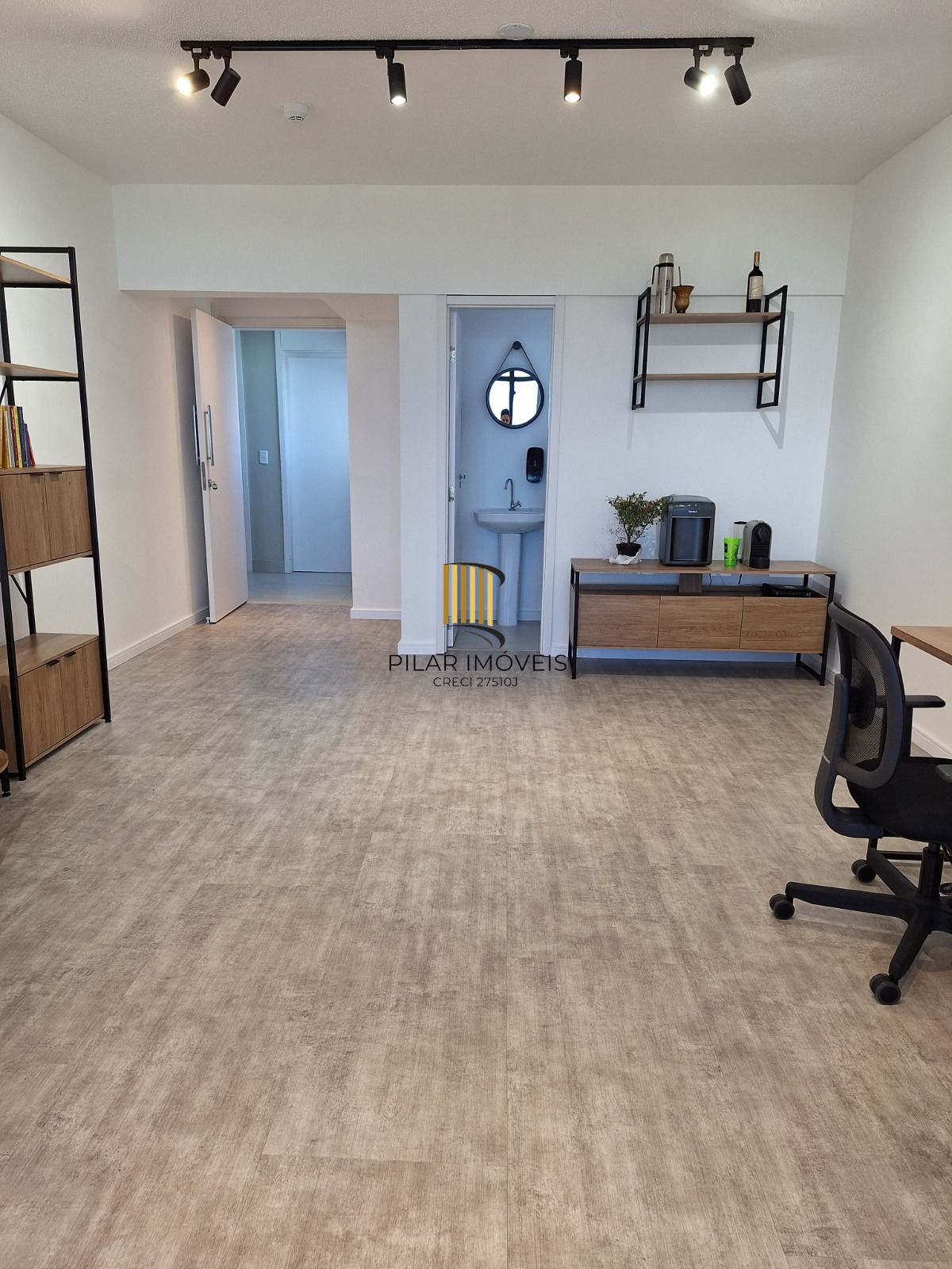 Sala Comercial mobiliada no Menino Deus