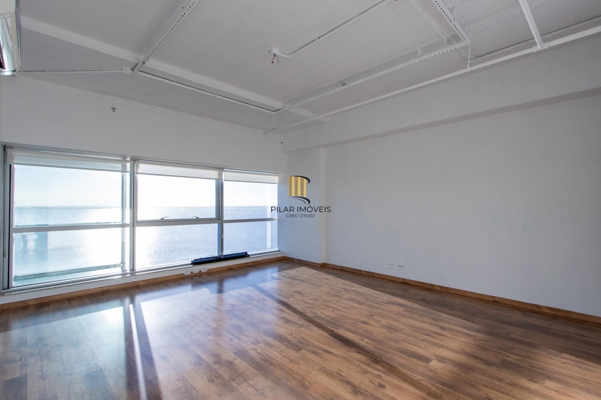 Sala Comercial no Ed. Cristal Tower  junto ao Barra Shopping no Bairro Cristal