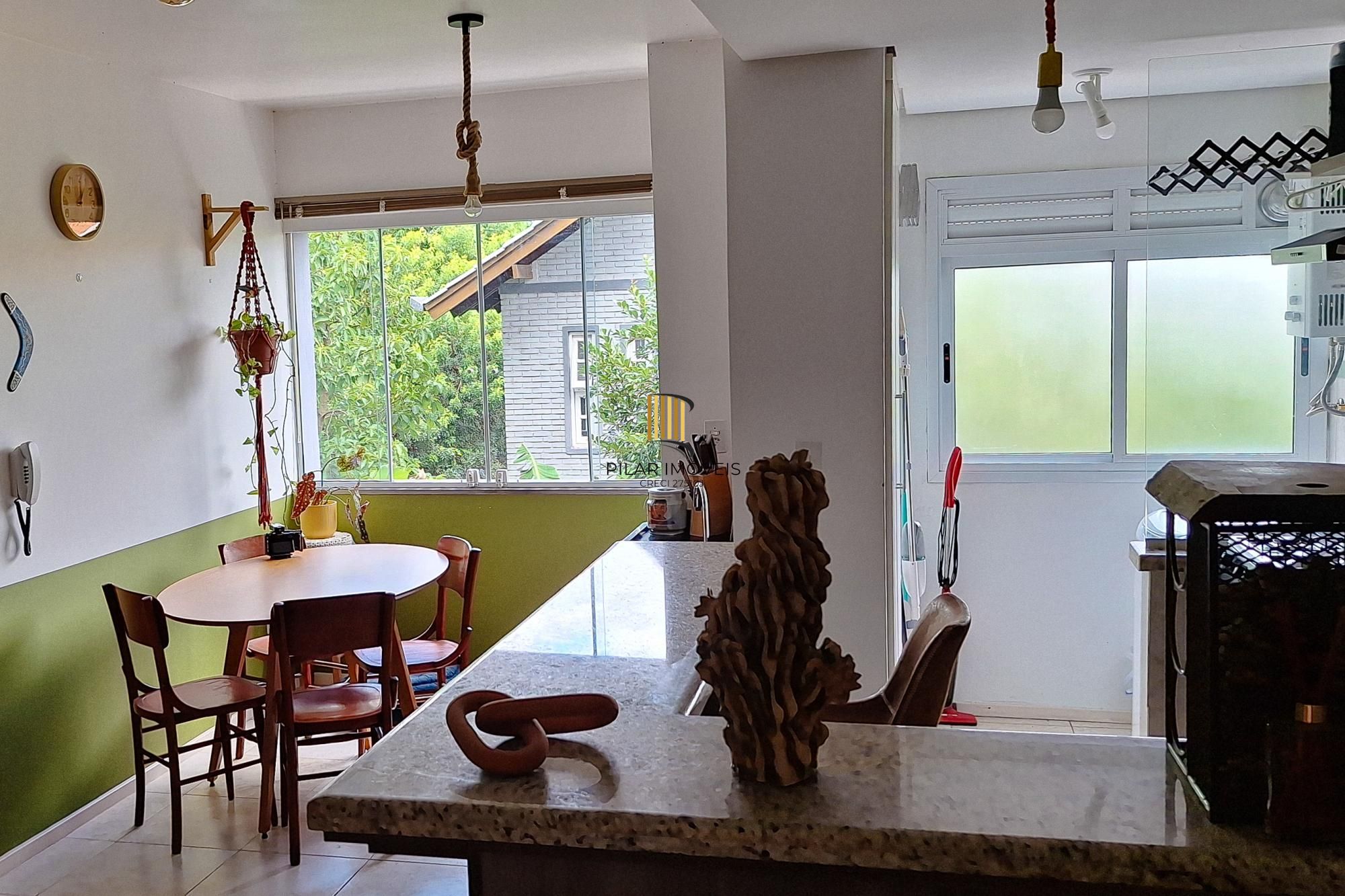 Belíssimo Apartamento com 3 dormitórios e 1 vaga de garagem no bairro Aberta dos Morros, zona sul de Porto Alegre.