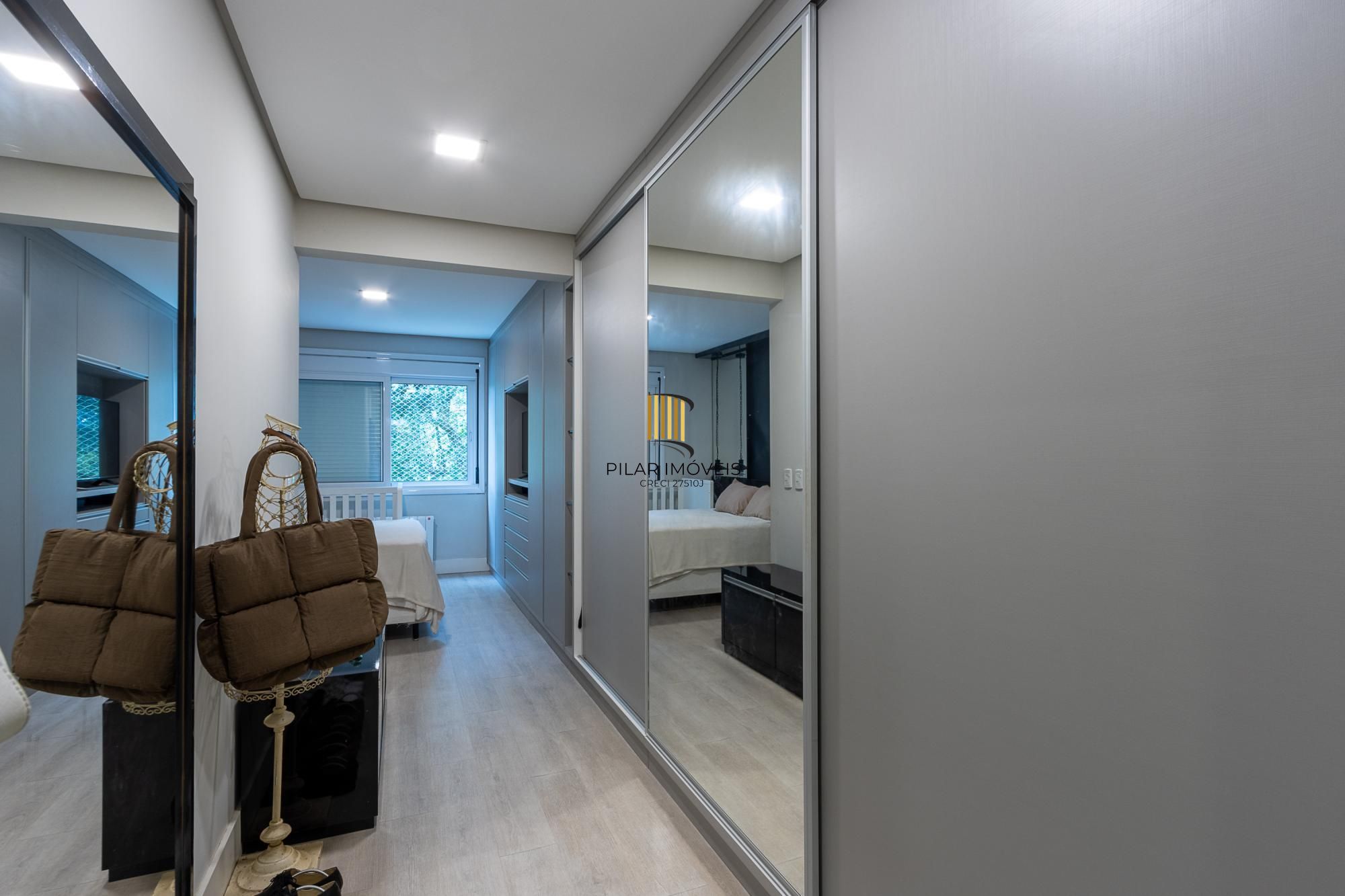 Apartamento à venda, com 3 dorm, 2 suítes, 2 vagas - bairro Cristal