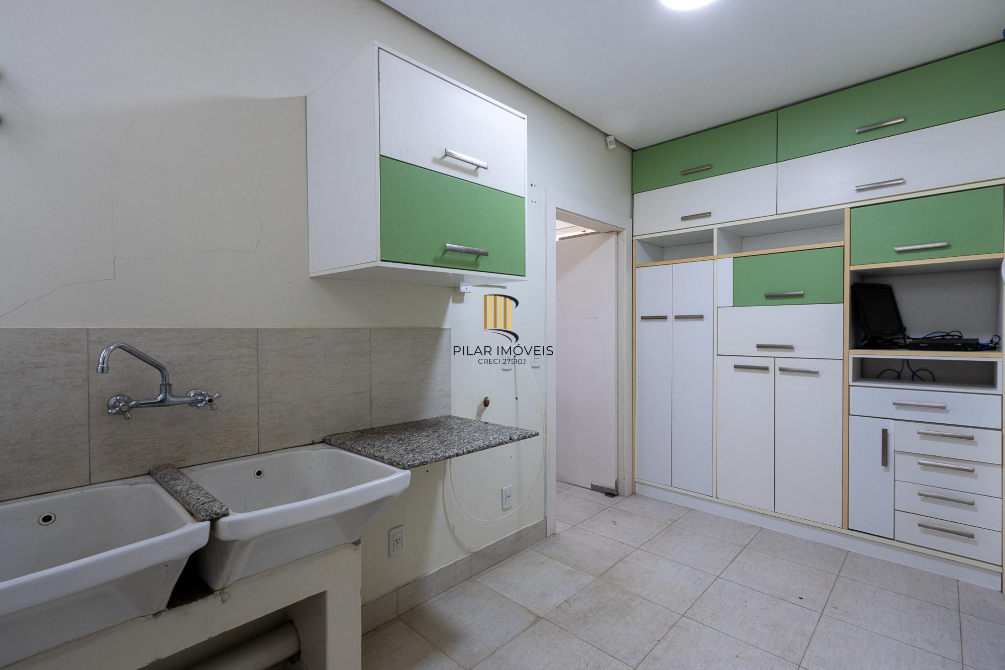 Casa com 4 dormitórios à venda, Jardim Isabel, Porto Alegre