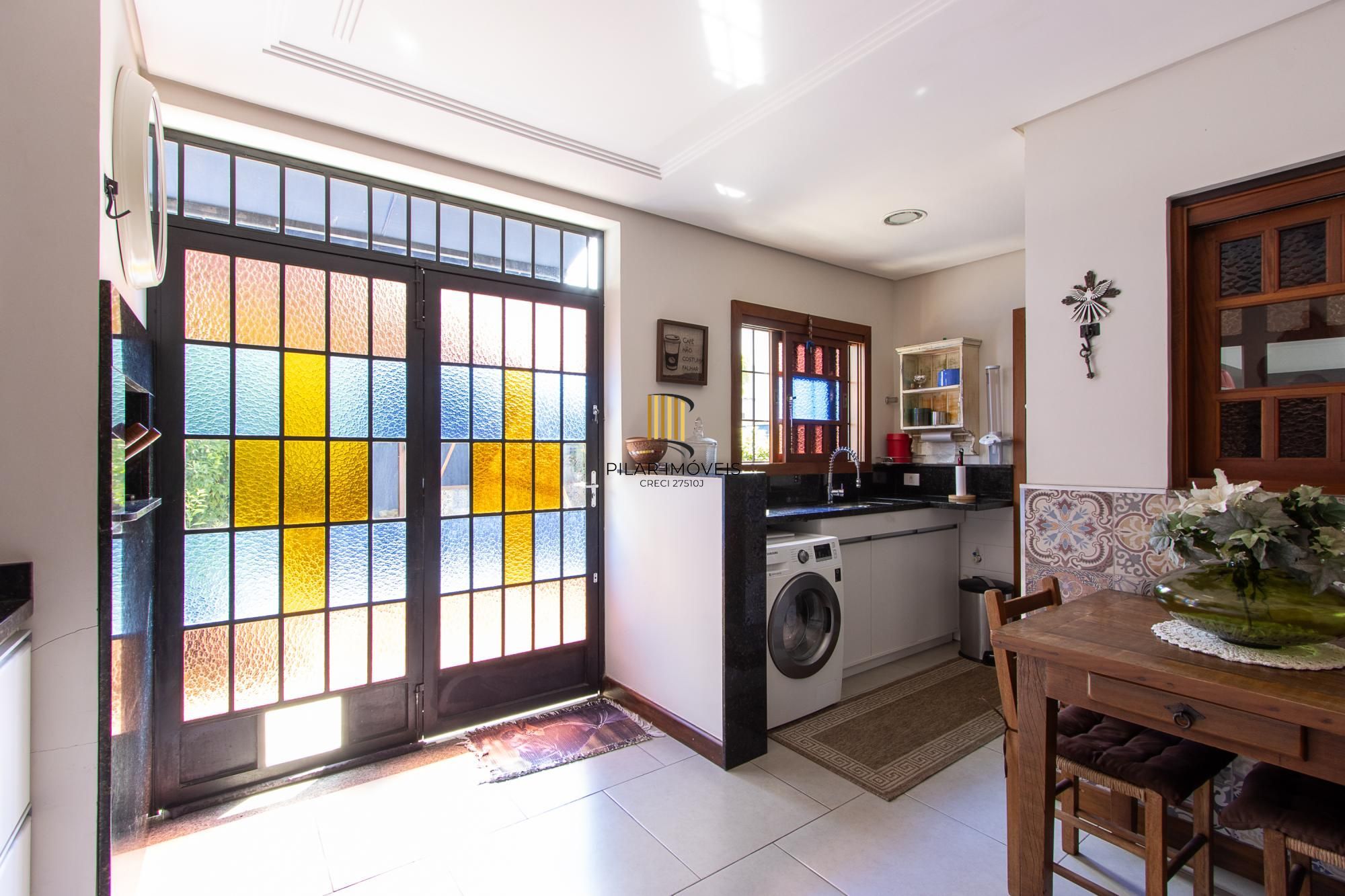 Casa 3 dormitórios com suíte master, terraço e 186m² no Lagos de Nova Ipanema