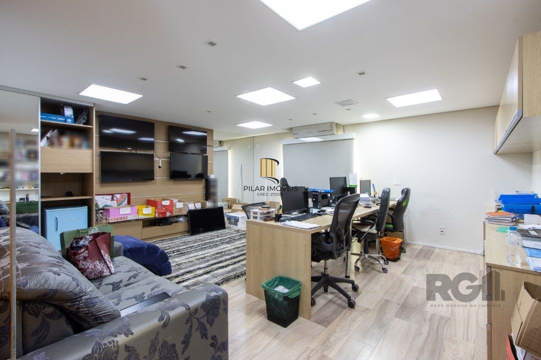Casa com 5 suites com area privativa 714,00