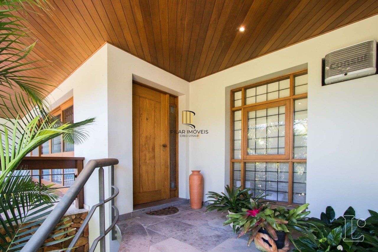 Casa para Venda - 427m², 4 dormitórios, sendo 1 suites, 4 vagas - Jardim Isabel