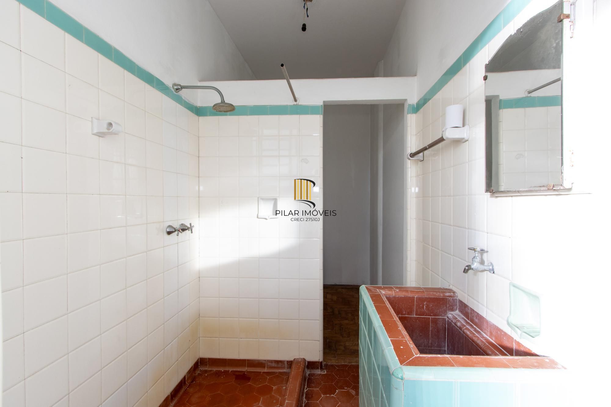 Apartamento para Venda - 238m², 3 dormitórios, sendo 1 suites, 1 vaga - Floresta