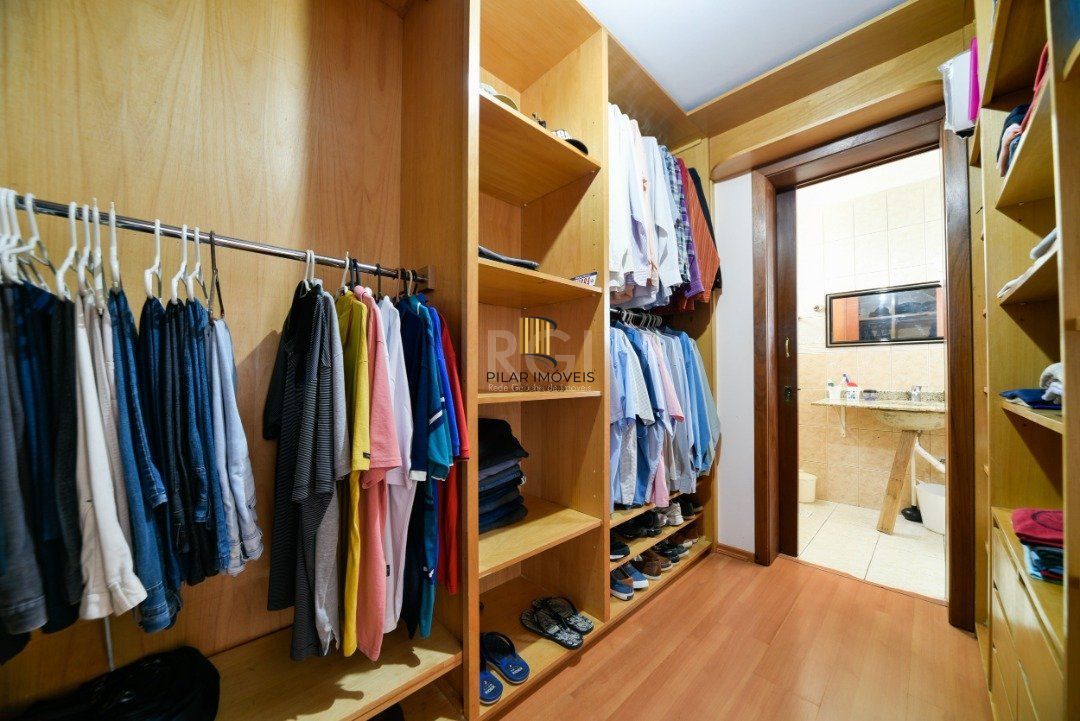 Casa Condominio para Venda - 240m², 3 dormitórios, sendo 1 suites, 3 vagas - Tristeza