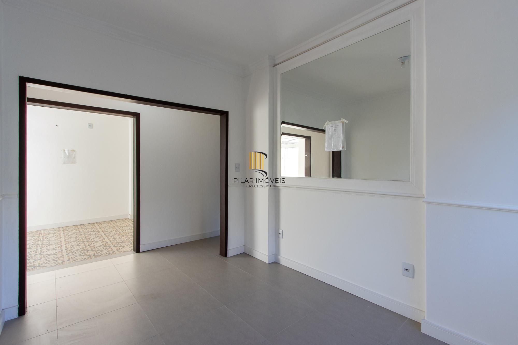 Apartamento à venda no bairro Moinhos de Vento, em Porto Alegre – RS. Com área privativa de 100.73m².