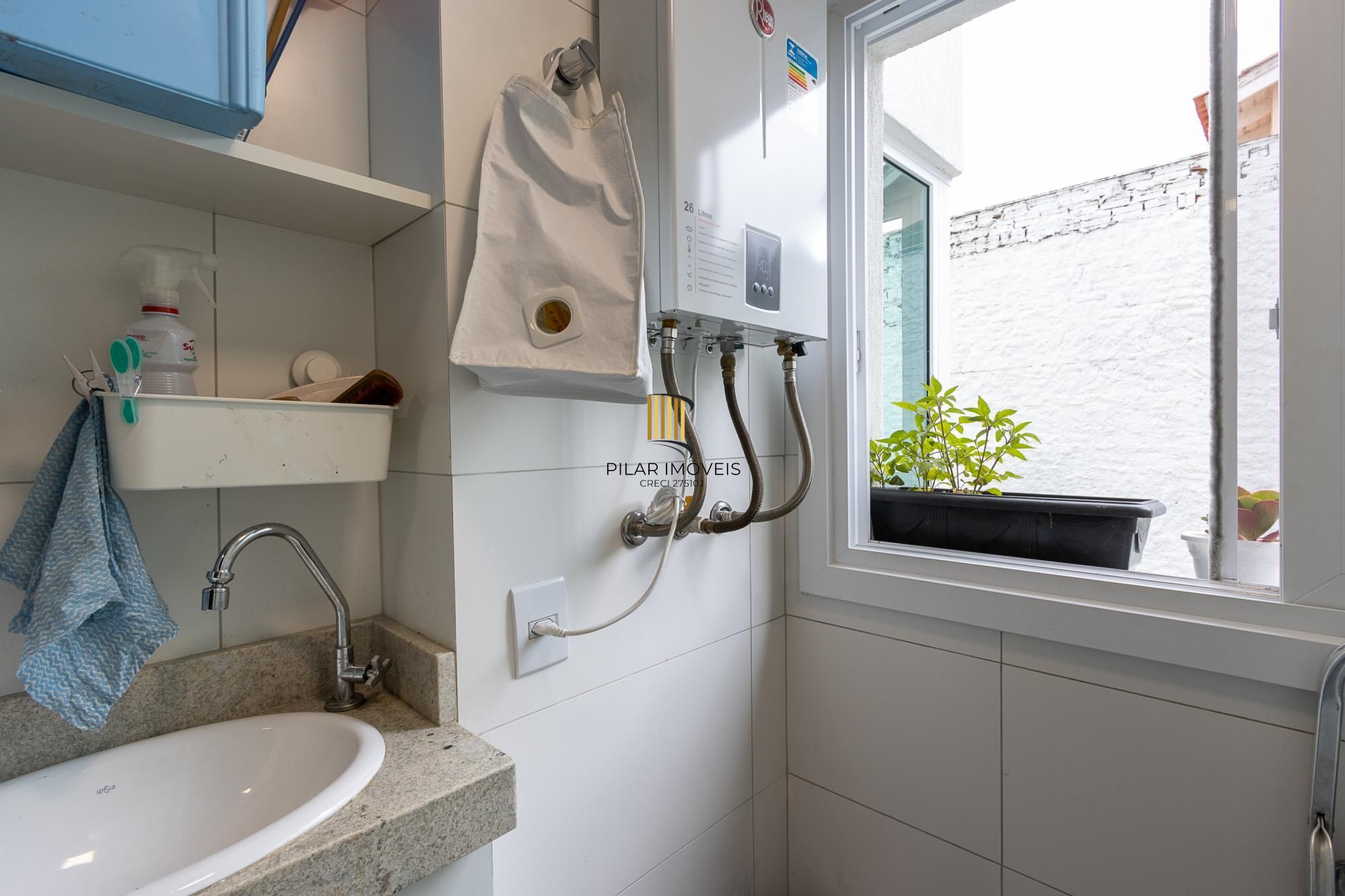 Apartamento 3 dormitórios no bairro Menino Deus