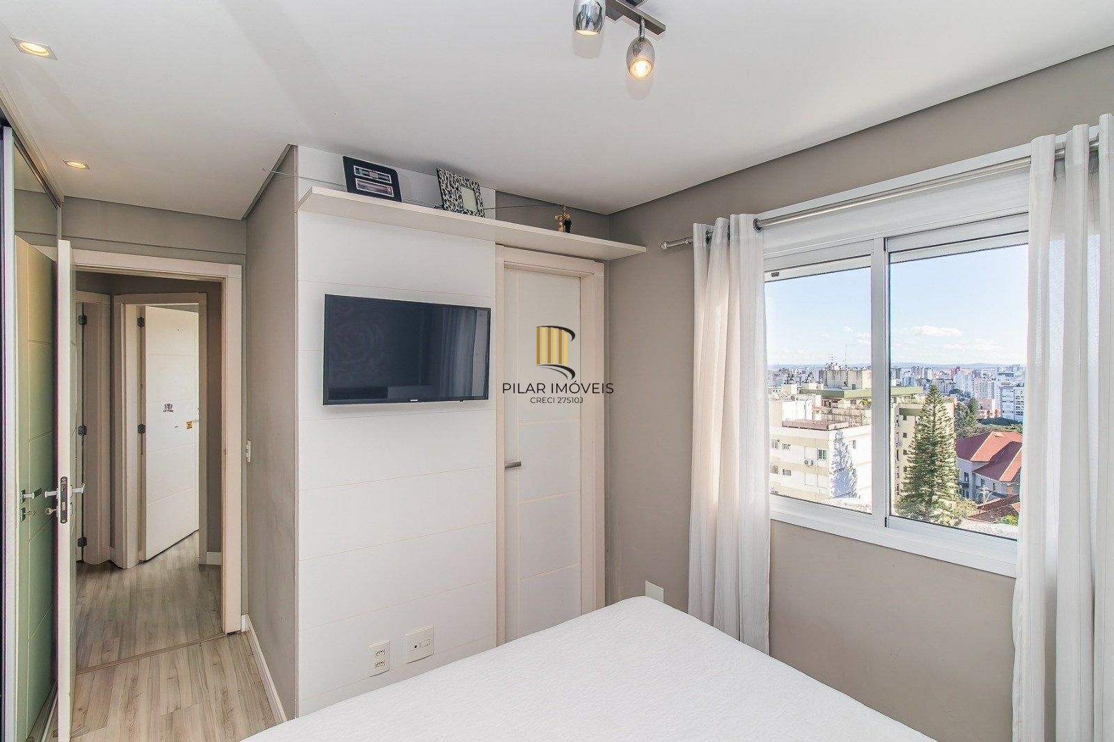 Apartamento de 3 dormitorios 1 suite e 2 vagas no Petrópolis