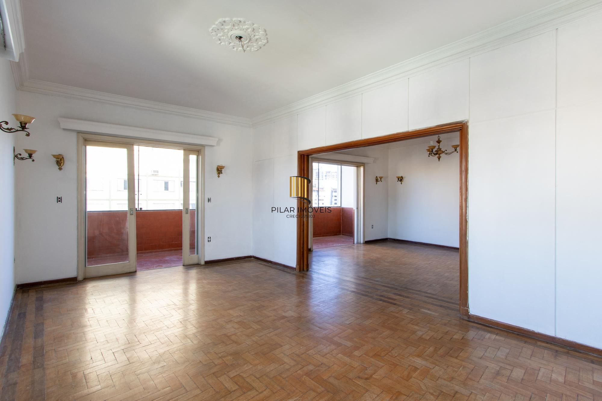 Apartamento para Venda - 238m², 3 dormitórios, sendo 1 suites, 1 vaga - Floresta