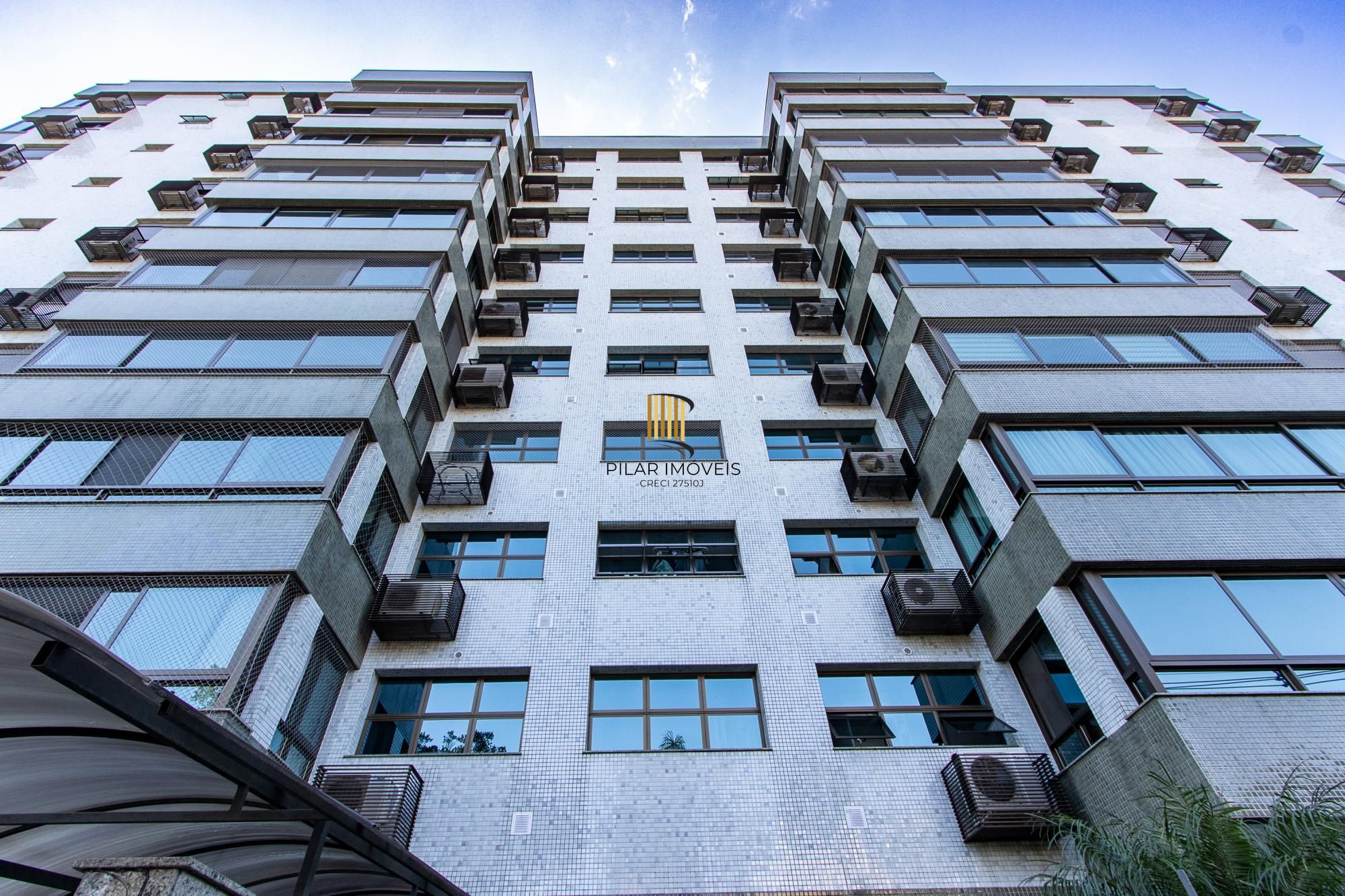 Excelente apartamento de 3 dormitórios, 1 suíte e 2 vagas no bairro Tristeza.