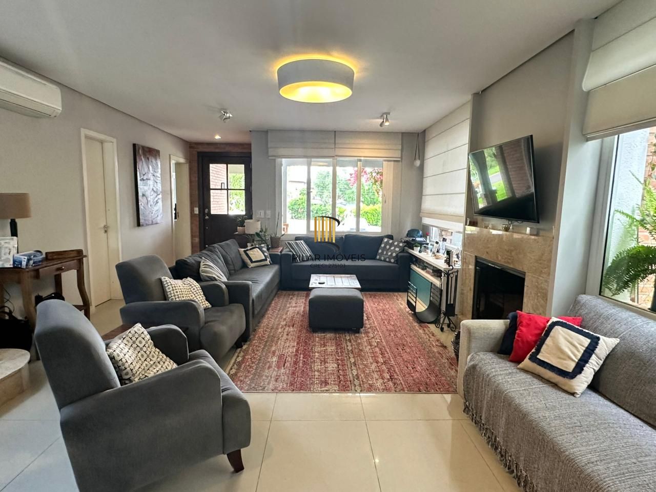 Casa de Condomínio 4 dormitórios no bairro Terraville