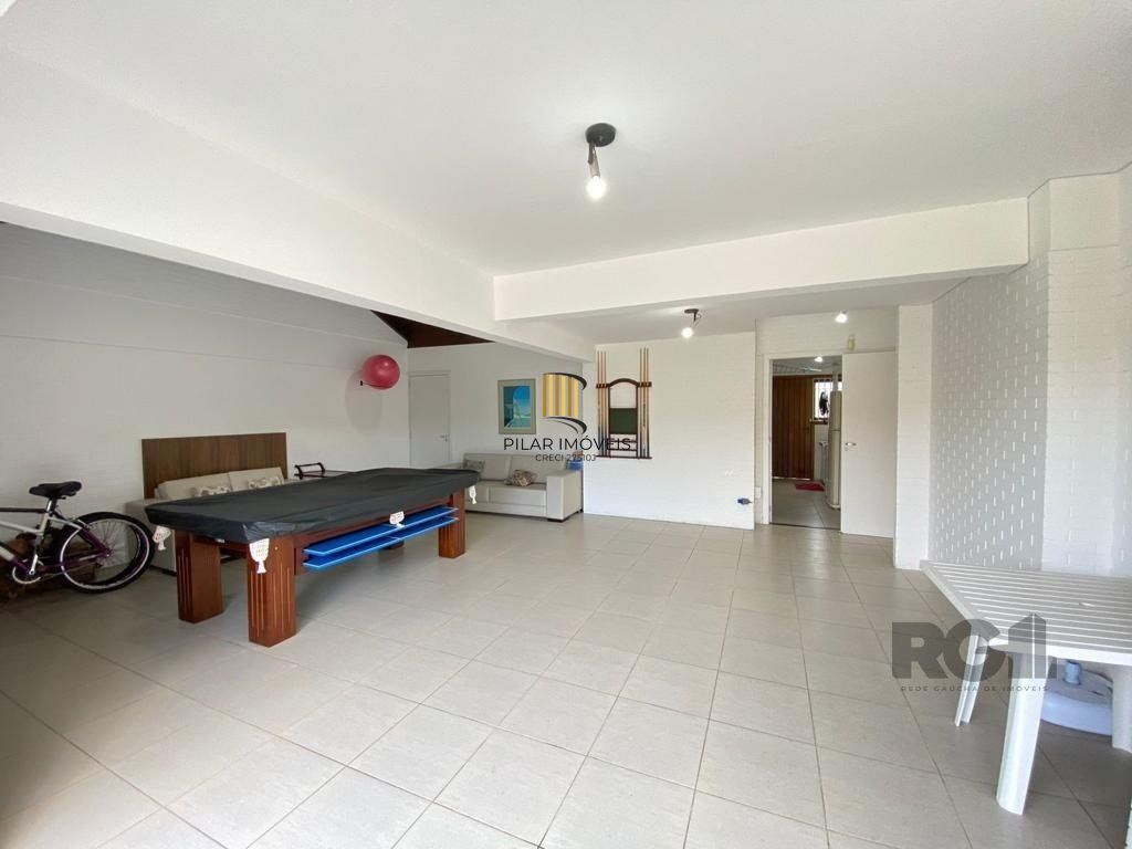 CASA EM ATLANTIDA COM 5 SUÍTES