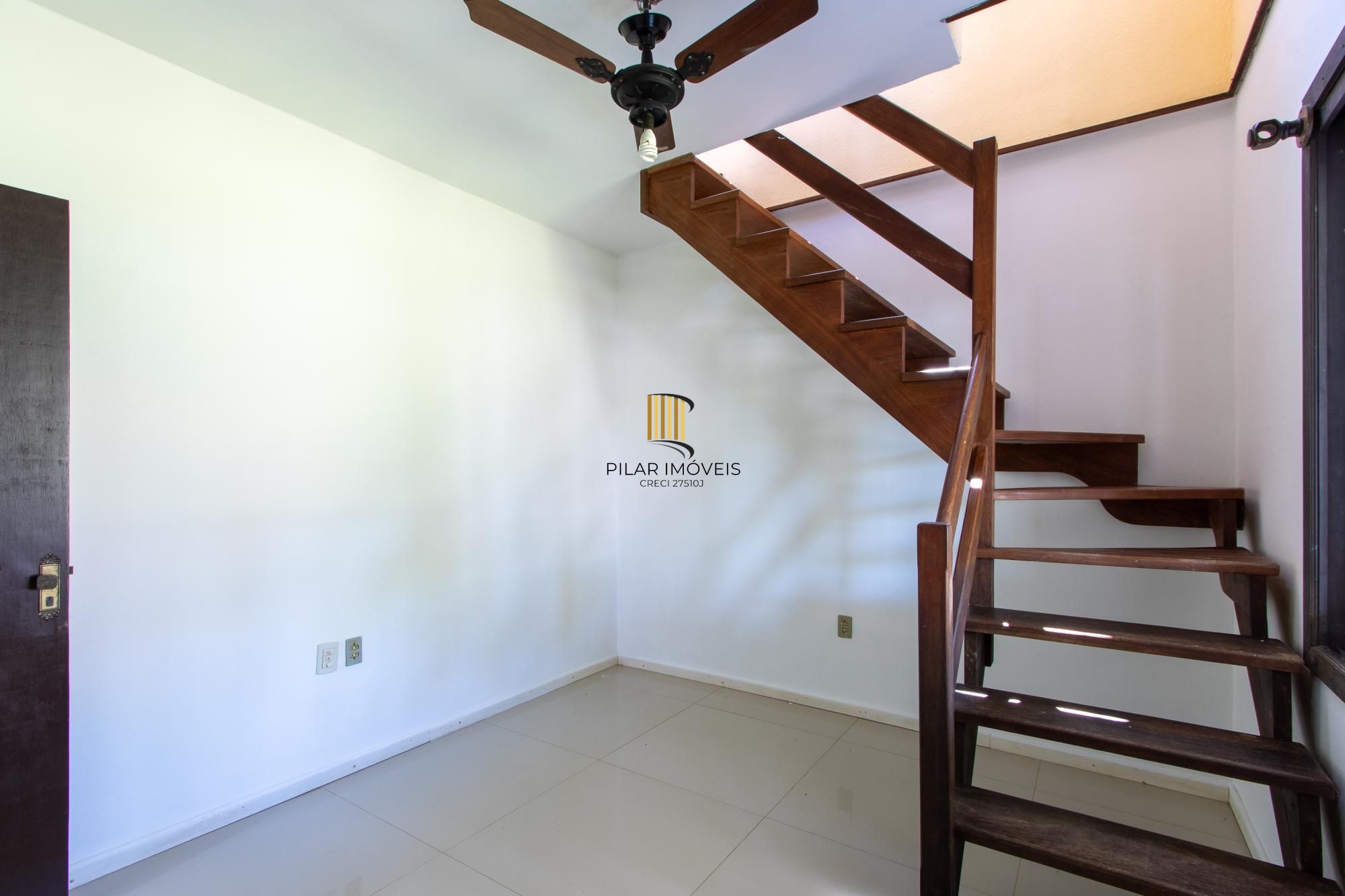 Casa Residencial à Venda no Bairro Guarujá, Porto Alegre, RS