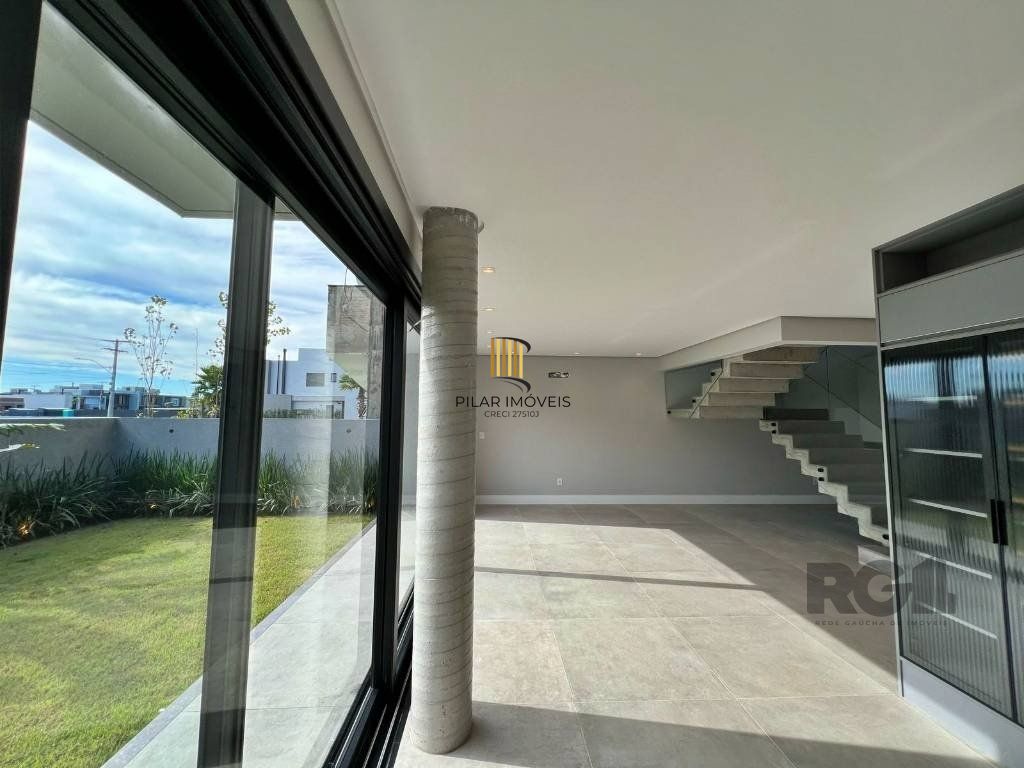 Casa de Condomínio 4 dormitórios no bairro Centro