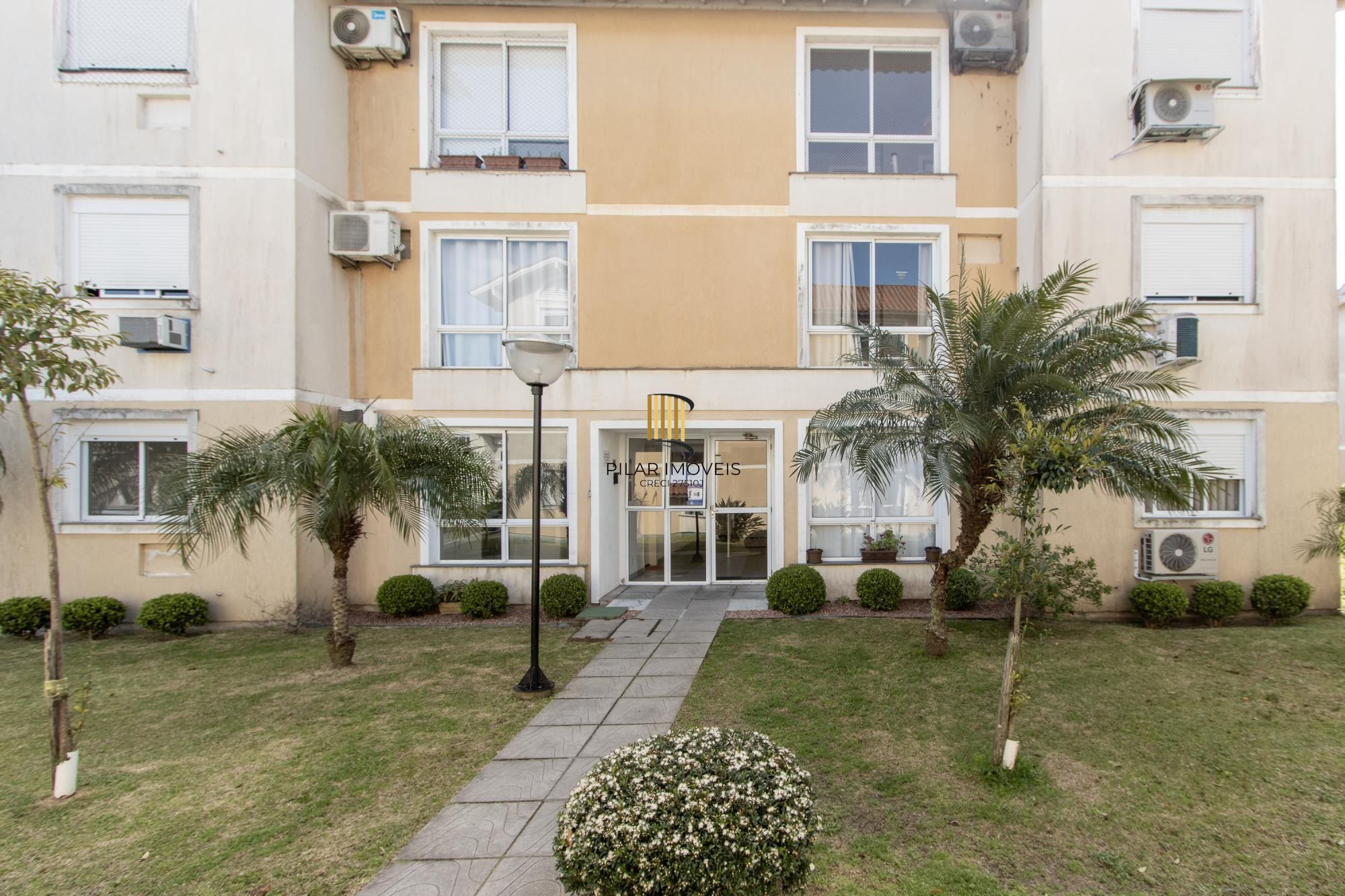 Apartamento térreo desocupado com  2 dormitórios I bairro Hipica