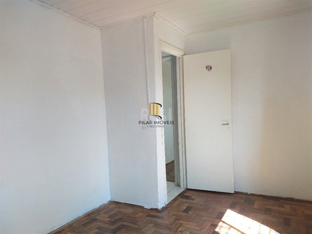 Casa para Venda - 81m², 2 dormitórios, 4 vagas - Vila Nova