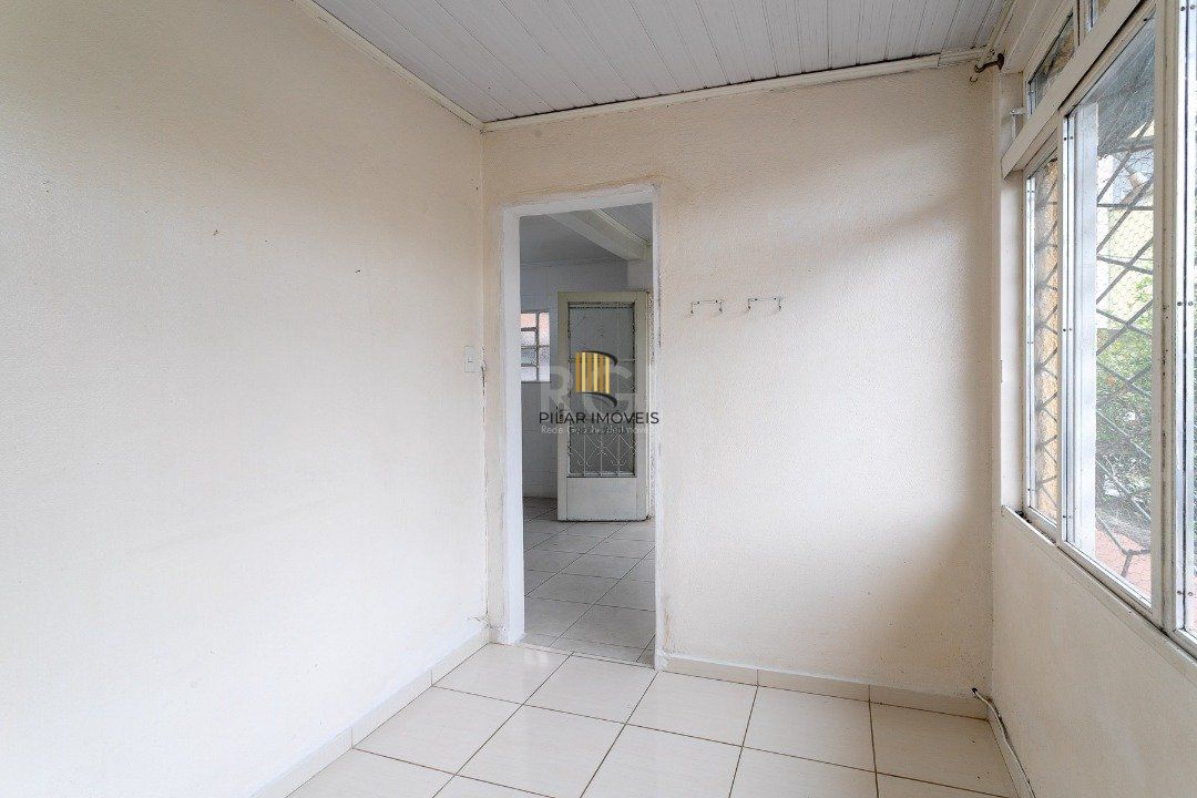 Casa para Venda - 0.01m², 5 dormitórios, 10 vagas - Petrópolis
