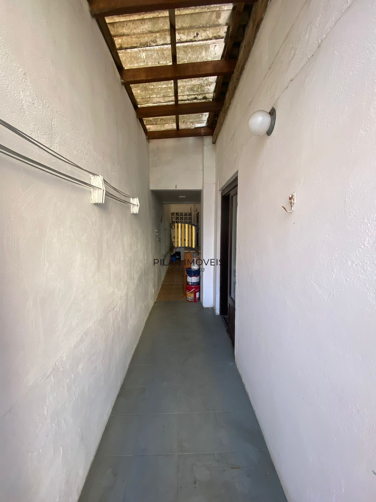 Apartamento com 2 dormitórios e garagem em Torres