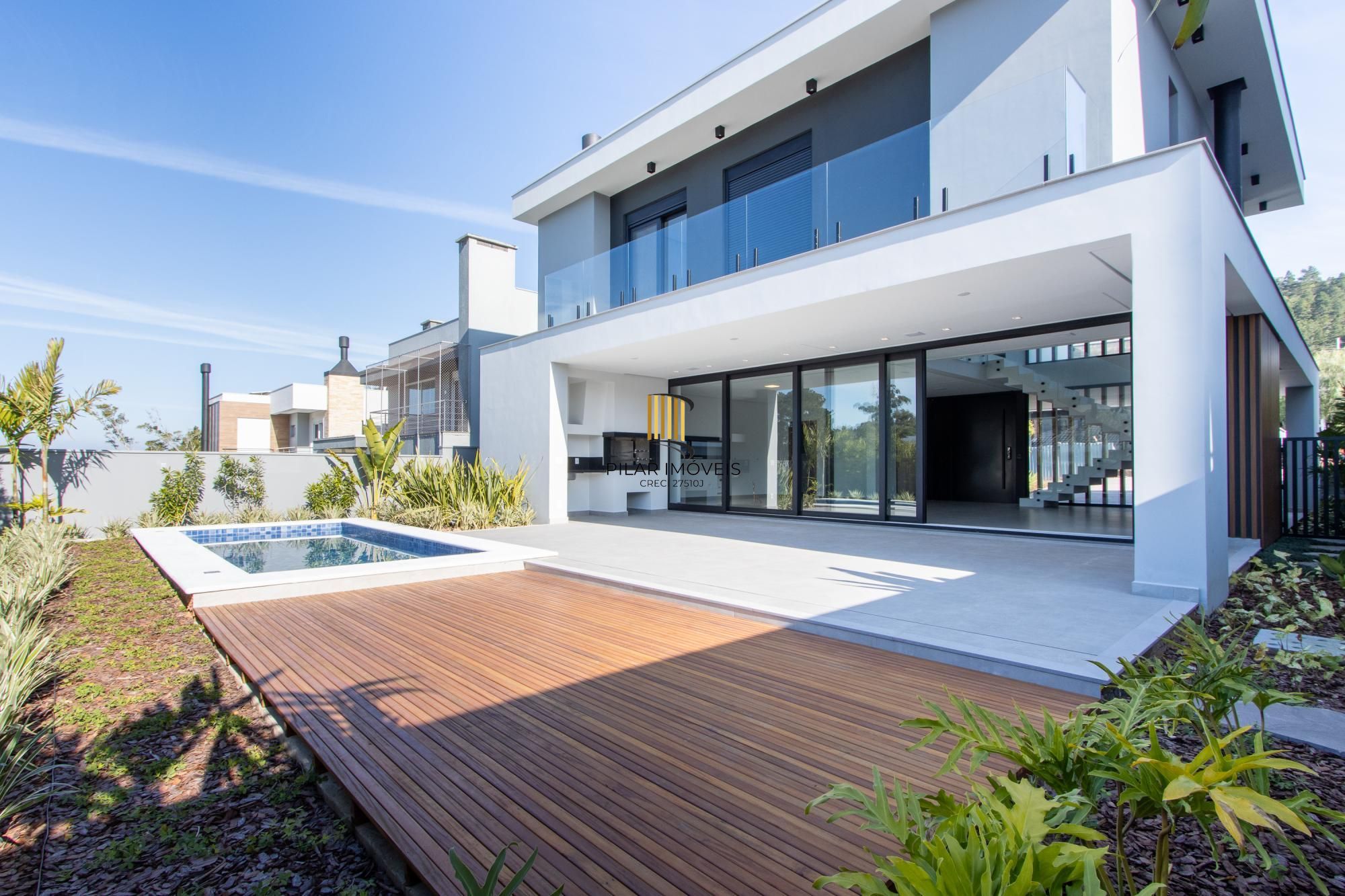 Casa de Condomínio 4 dormitórios no bairro Vila Nova