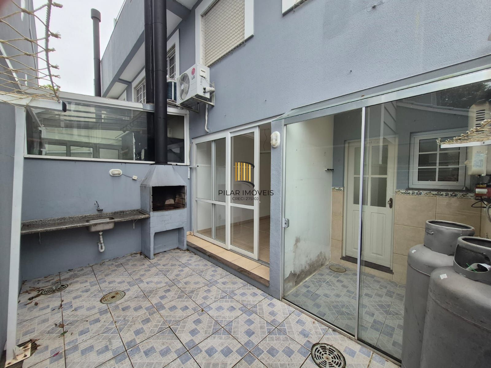 Casa Condominio para Venda - 205m², 3 dormitórios, sendo 1 suites, 2 vagas - Vila Assunção