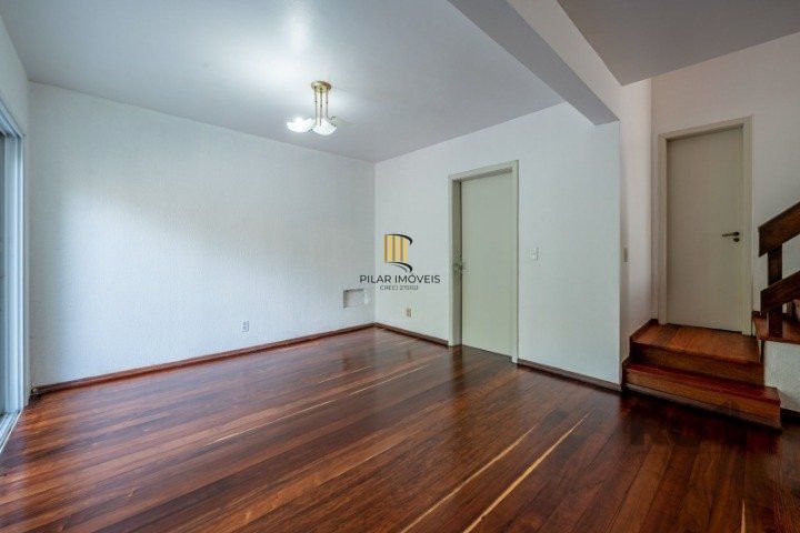 Casa 3 dormitórios no bairro Jardim Isabel