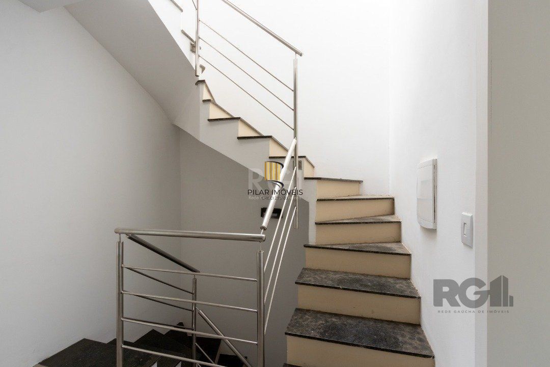 Casa para Venda - 178m², 3 dormitórios, sendo 1 suites, 2 vagas - Aberta dos Morros