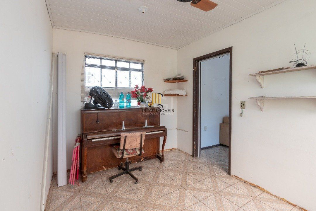 Casa para Venda - 149.99m², 6 dormitórios, sendo 2 suites, Nonoai