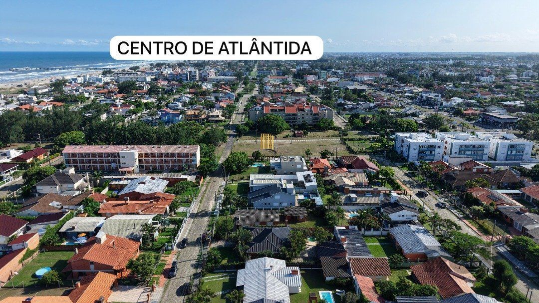 Casa 3 dormitórios no bairro Atlântida