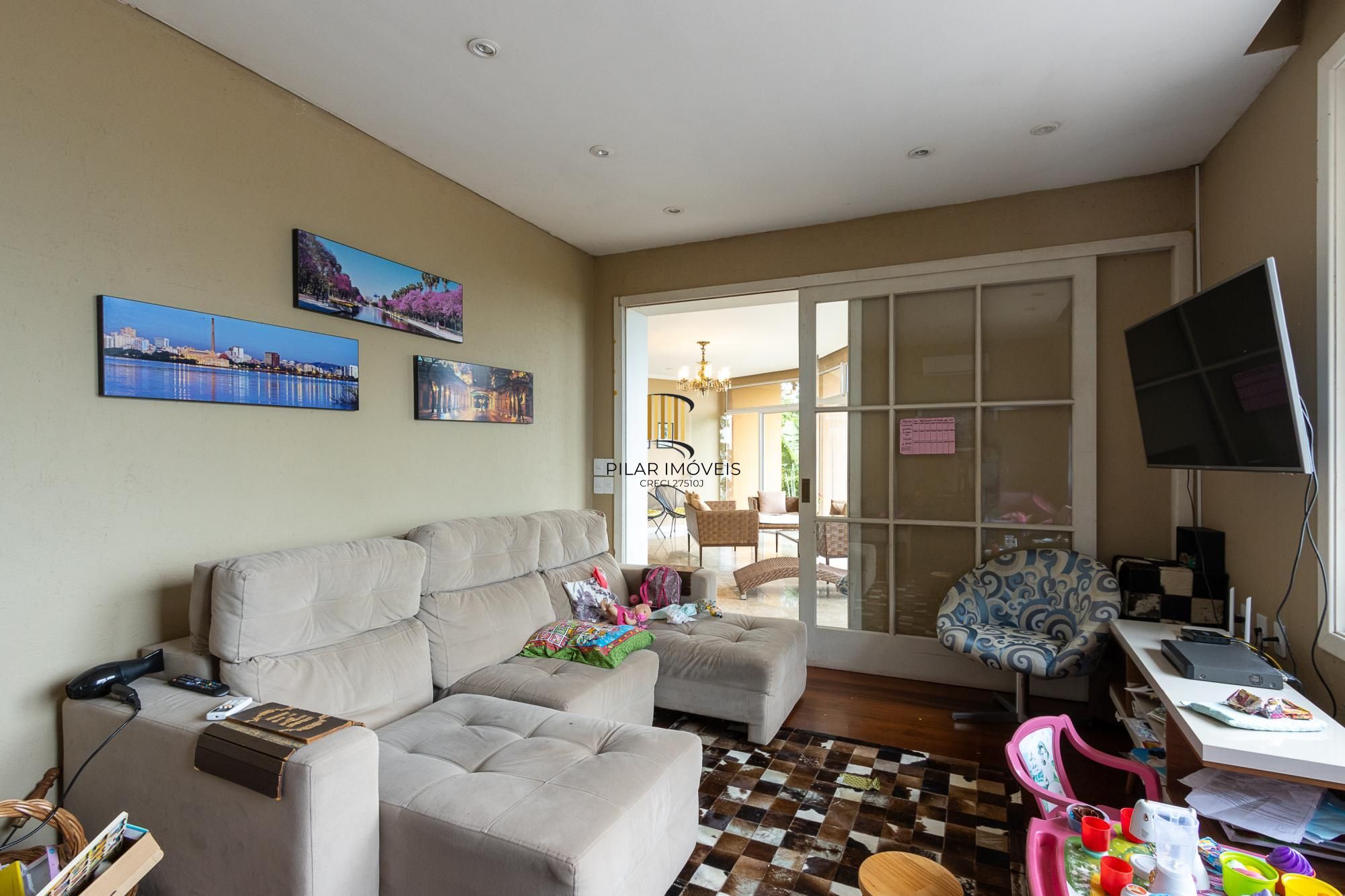 Casa 4 dormitórios no bairro Vila Conceição