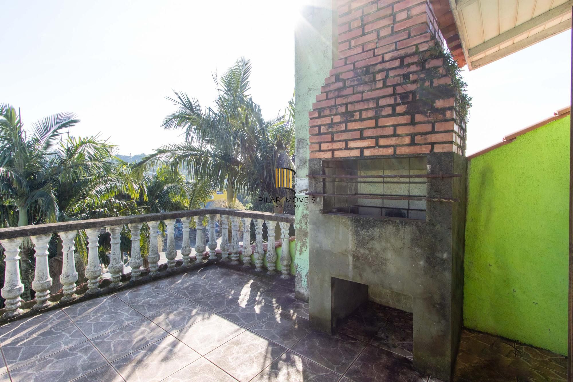 Casa 3 dormitórios no bairro Espírito Santo