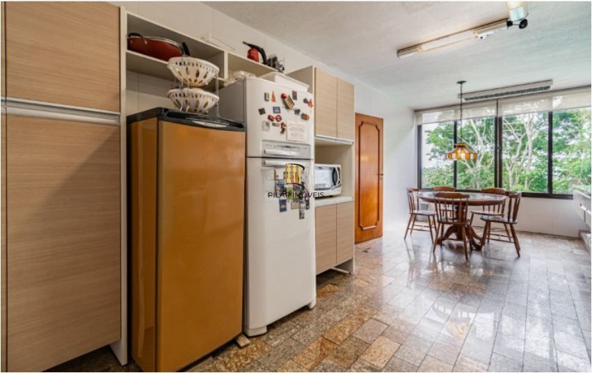 Casa em Condomínio à venda com 5 dormitórios, 565m² e 4 vagas no Condominio Jardim do Sol, Zona Sul de Porto Alegre