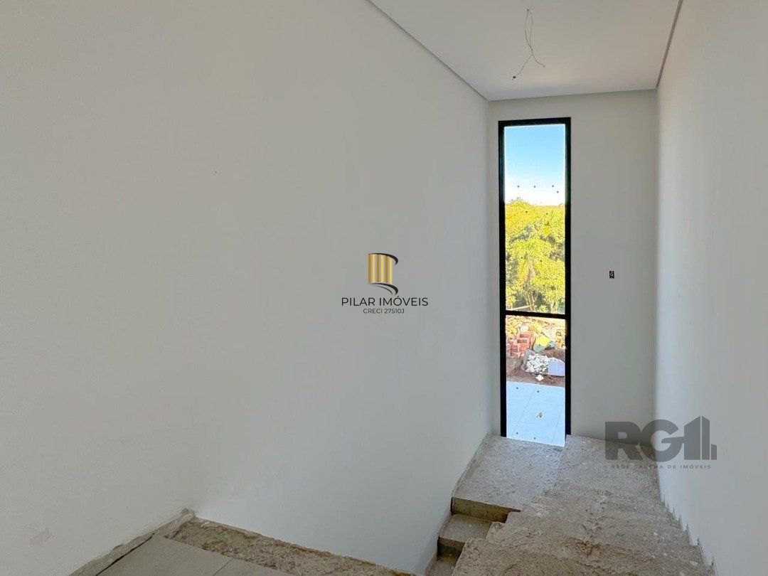 Casa de Condomínio 4 dormitórios no bairro Morada Gaúcha