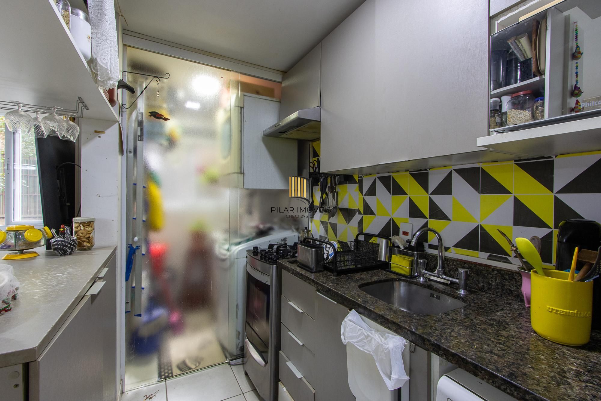 APARTAMENTO Á VENDA NO BAIRRO TERESÓPOLIS - 03 QUARTOS SENDO 01 SUITE - 01 VAGA