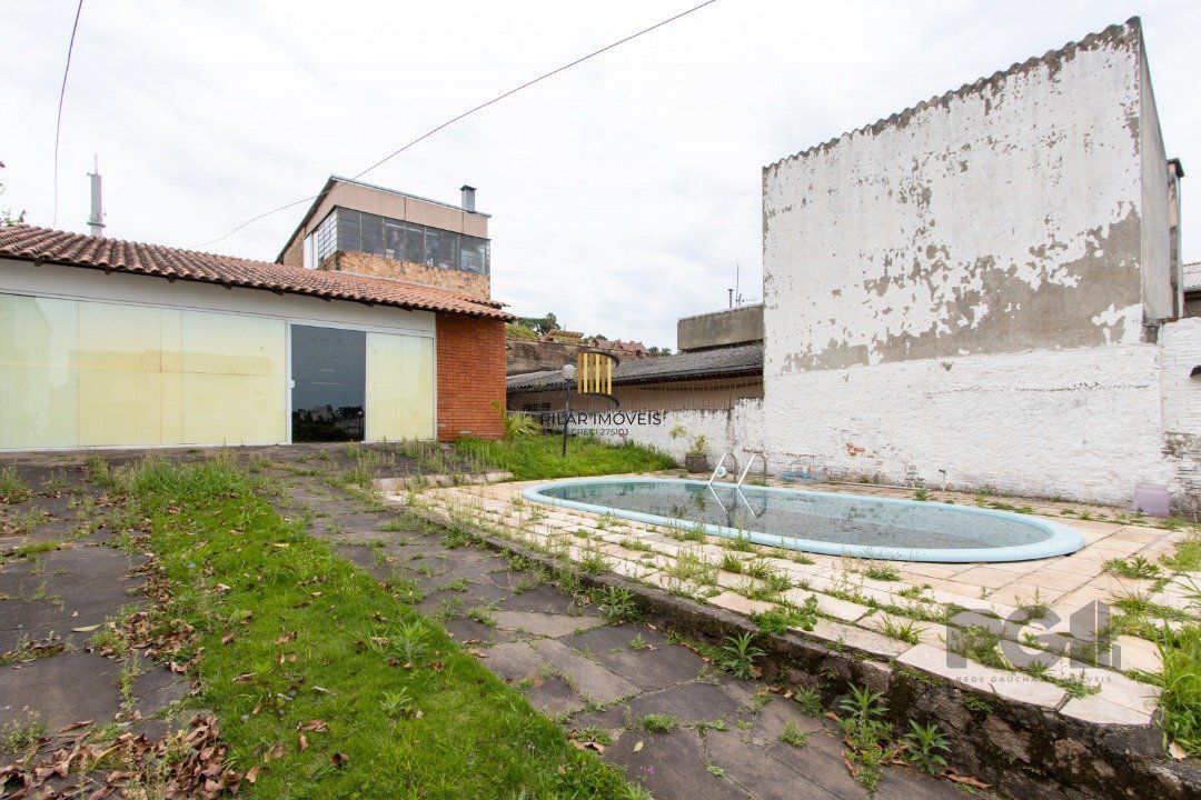 Casa ampla à venda em Santa Tereza - Porto Alegre