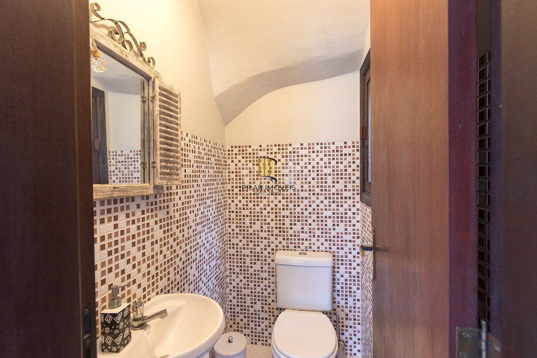 Casa de Condomínio 3 dormitórios no bairro Hípica