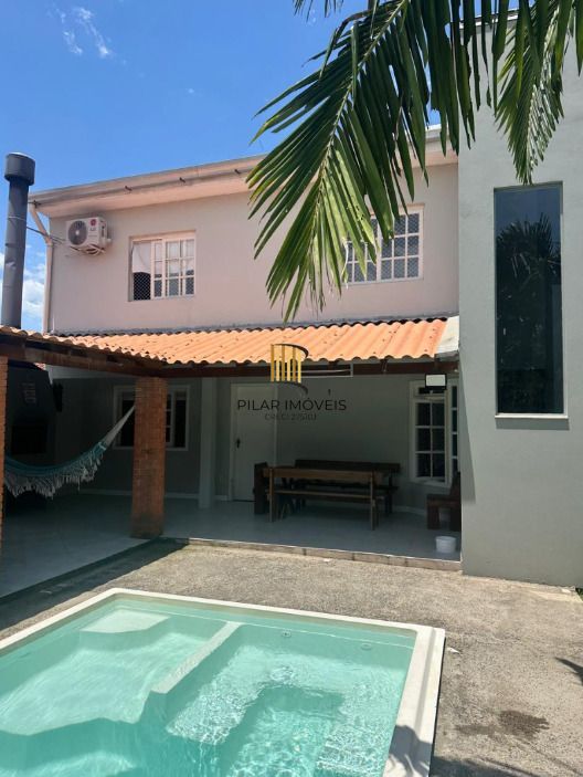 Casa 3 dormitórios no bairro Aberta dos Morros