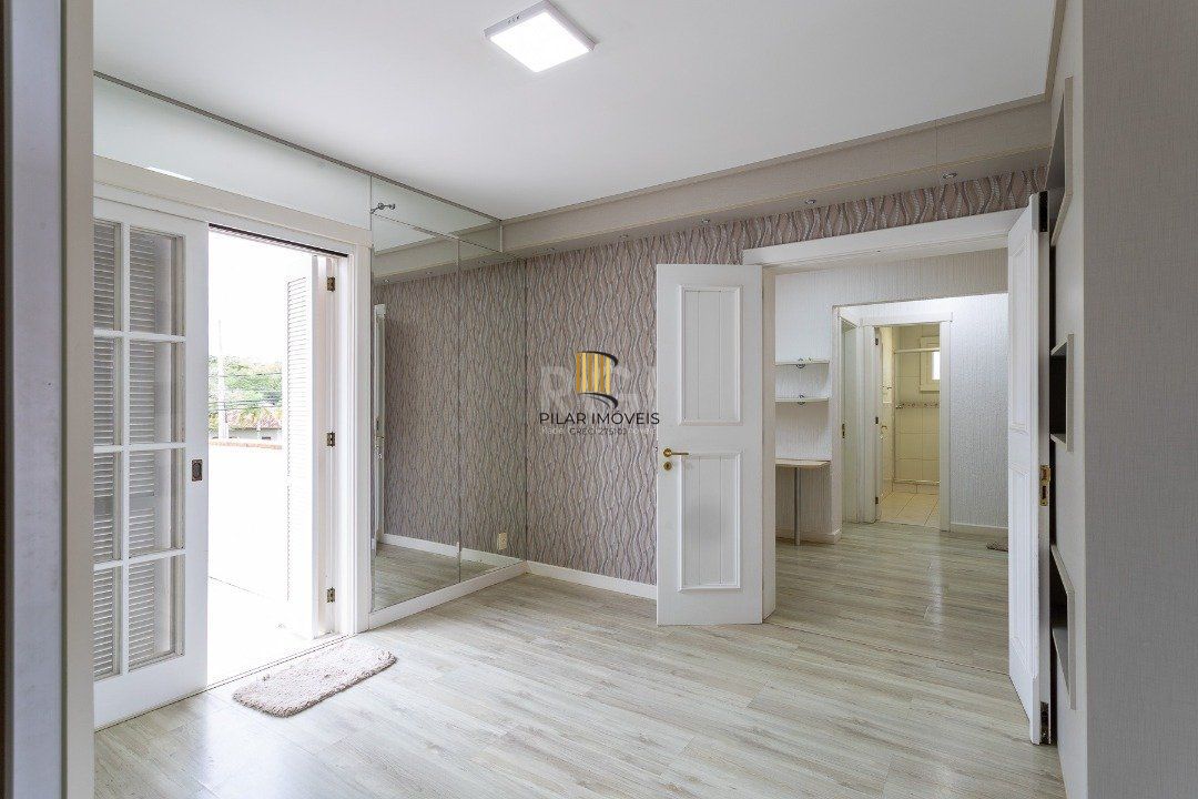 Casa Condominio para Venda - 348m², 3 dormitórios, sendo 1 suites, 2 vagas - Terra Ville
