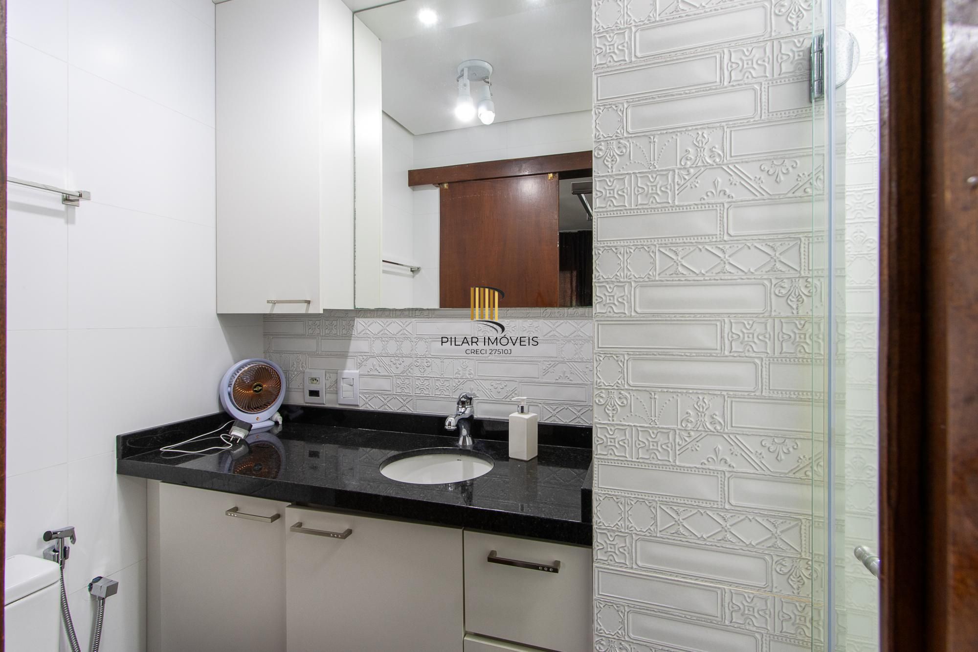 Cobertura no Menino Deus com vista espetacular