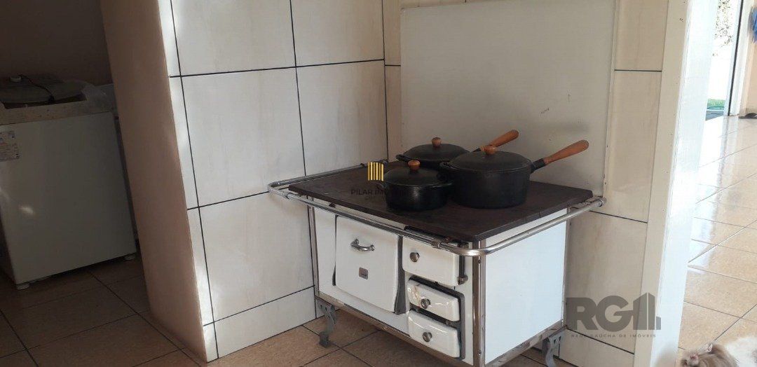 Casa 4 dormitórios no bairro Sítio São José