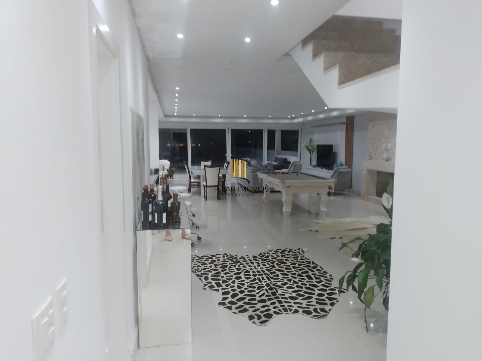 Excelente Casa à Venda no Condomínio Terra Ville