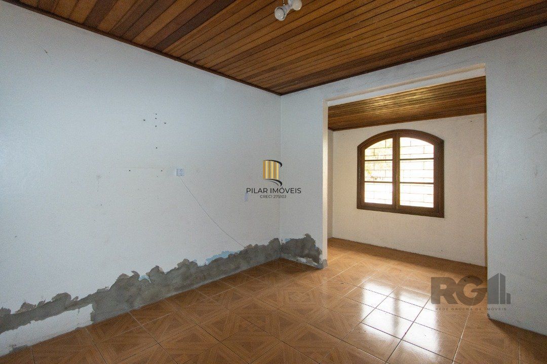 Casa 6 dormitórios no bairro Tristeza