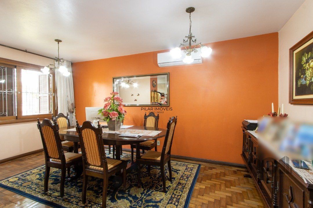 Casa 4 dormitórios no bairro Cristal