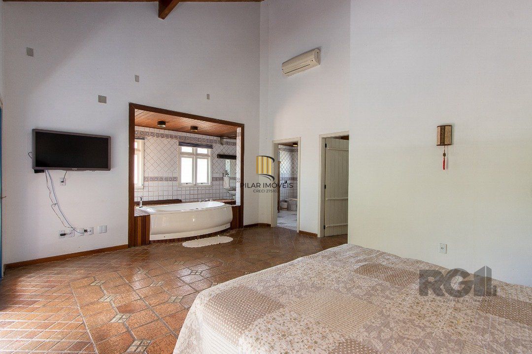 Casa 4 dormitórios no bairro Jardim Isabel