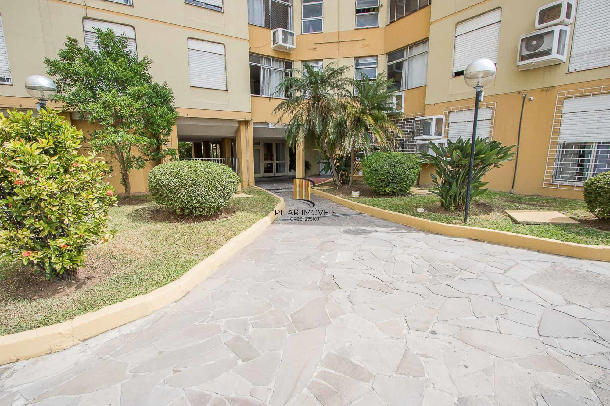 APARTAMENTO 2 DORMITÓRIOS, REFORMADO - BAIRRO TRISTEZA