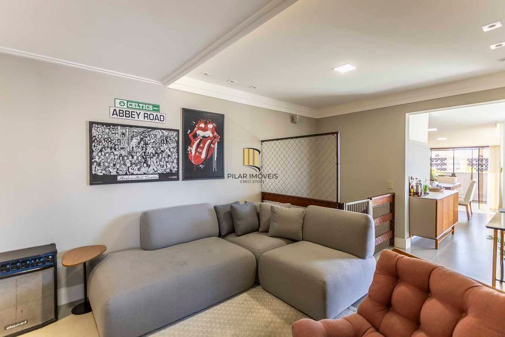 Cobertura semi mobiliada!