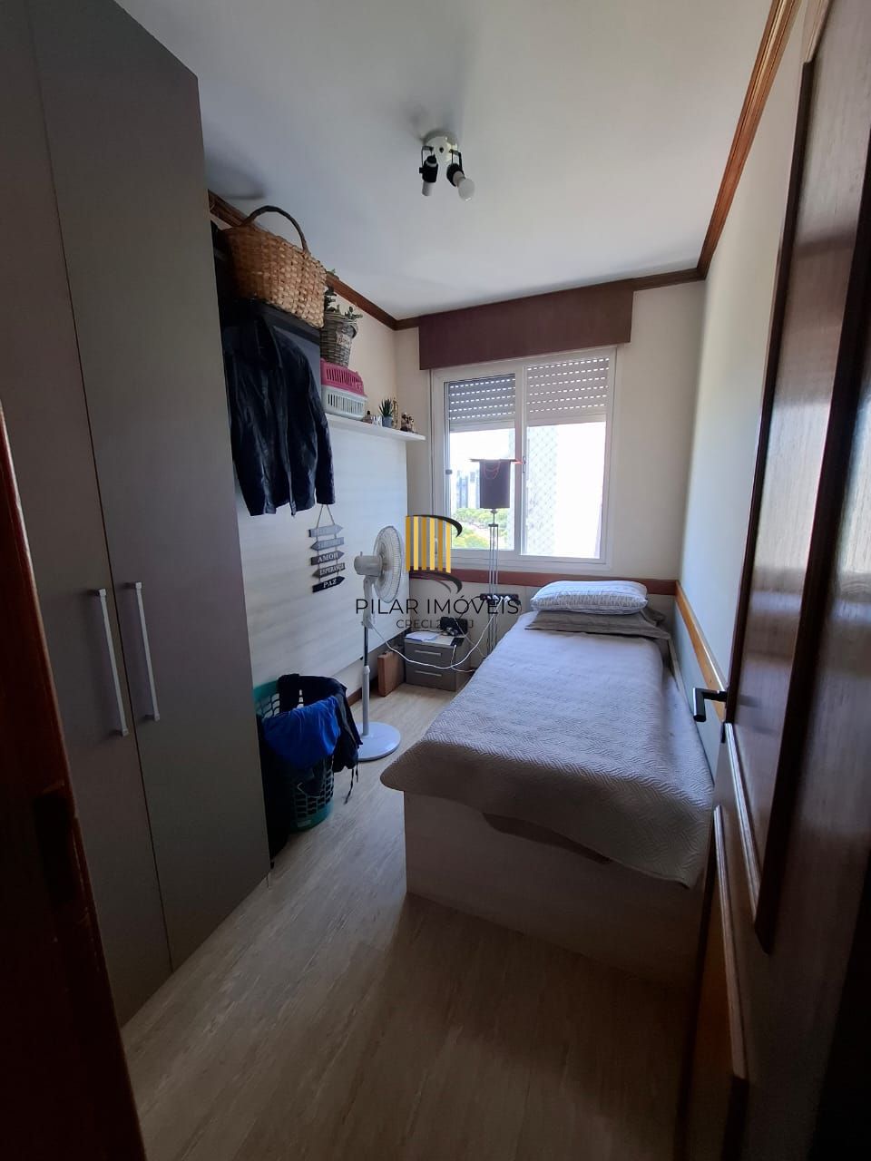 Apartamento de 2 dormitórios e 1 vaga de garagem no Centro Histórico.