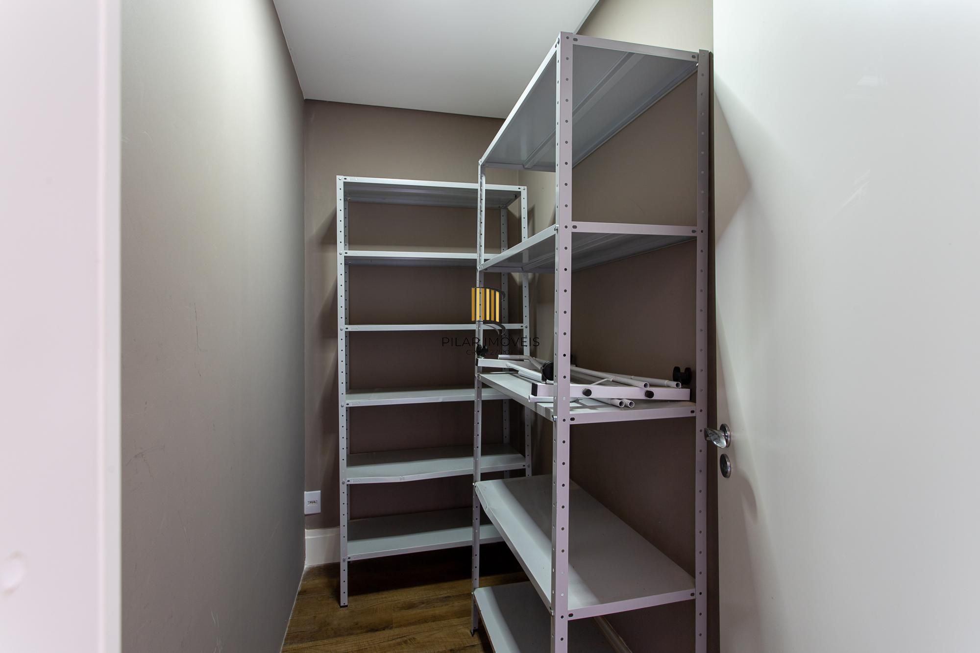 Casa de Condomínio 4 dormitórios no bairro Terraville