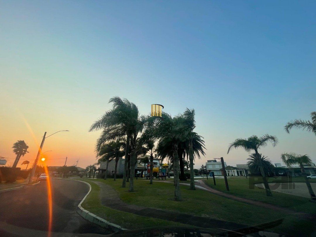 Terreno no bairro Atlântida Sul